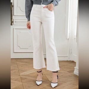 🆕 SHEIN White Flare Jeans -XL